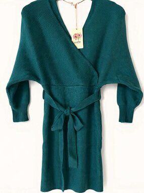 NWT Entro Belted Sweater Dress Wrap Style Hunter Green Size M